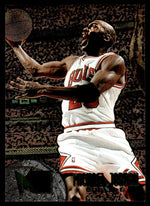 1995 Fleer Metal #13 Michael Jordan