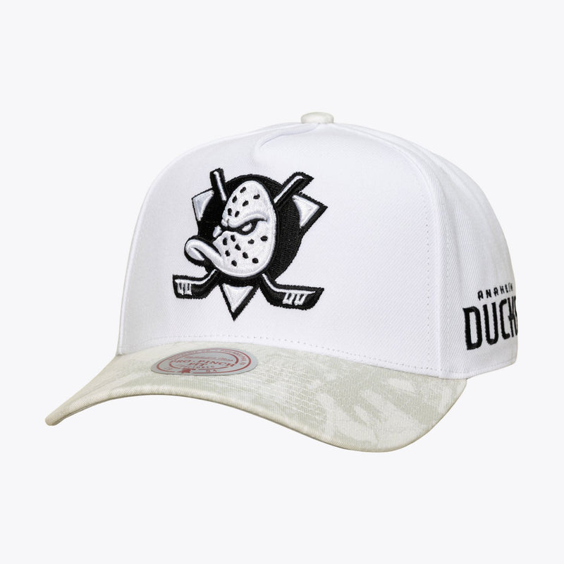 Mitchell & Ness Anaheim Ducks White Ghosted Pro Pinch Snapback Hat