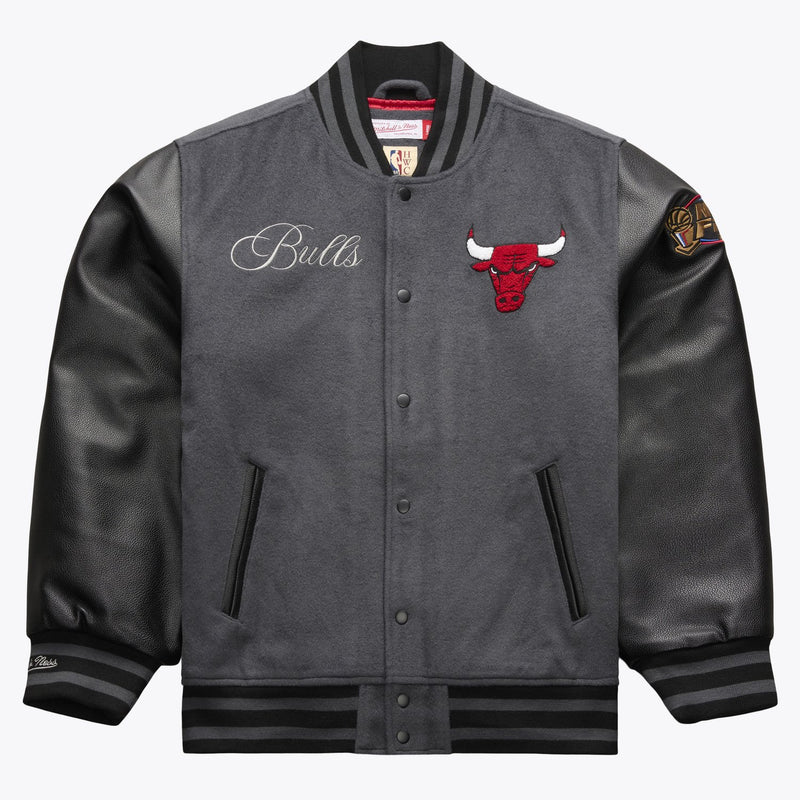 Mitchell & Ness Chicago Bulls Gray/Black Legacy Made Varsity Full-Snap Jacket