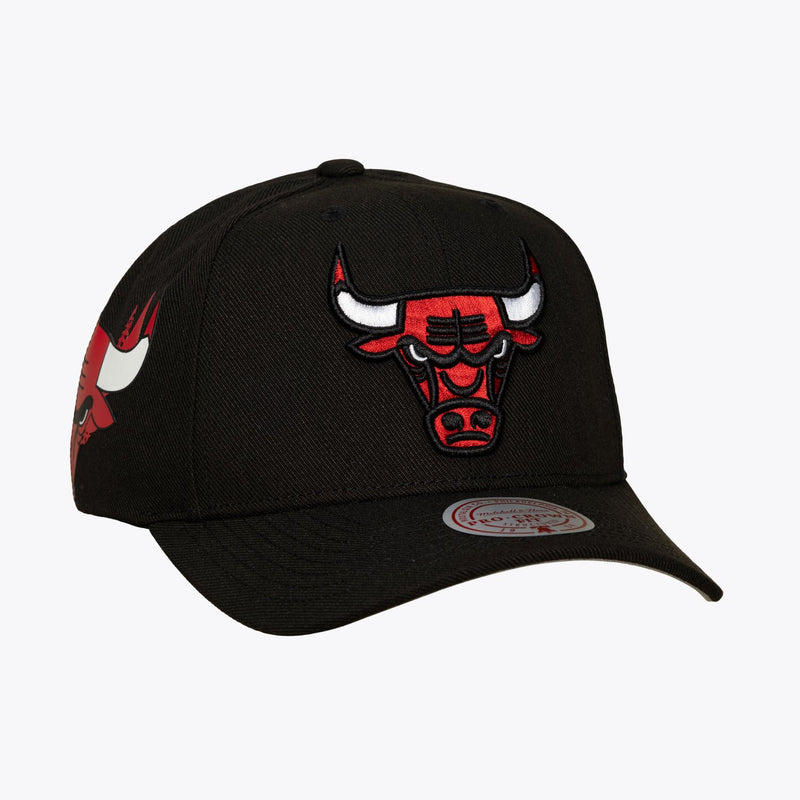Mitchell & Ness Chicago Bulls Black Too Maxxed Pro Crown Snapback Hat