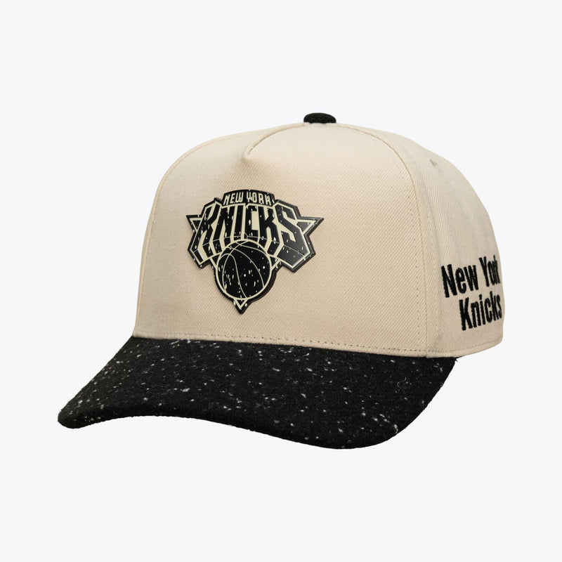 Mitchell & Ness New York Knicks Cookies & Cream Pro Pinch Snapback Hat