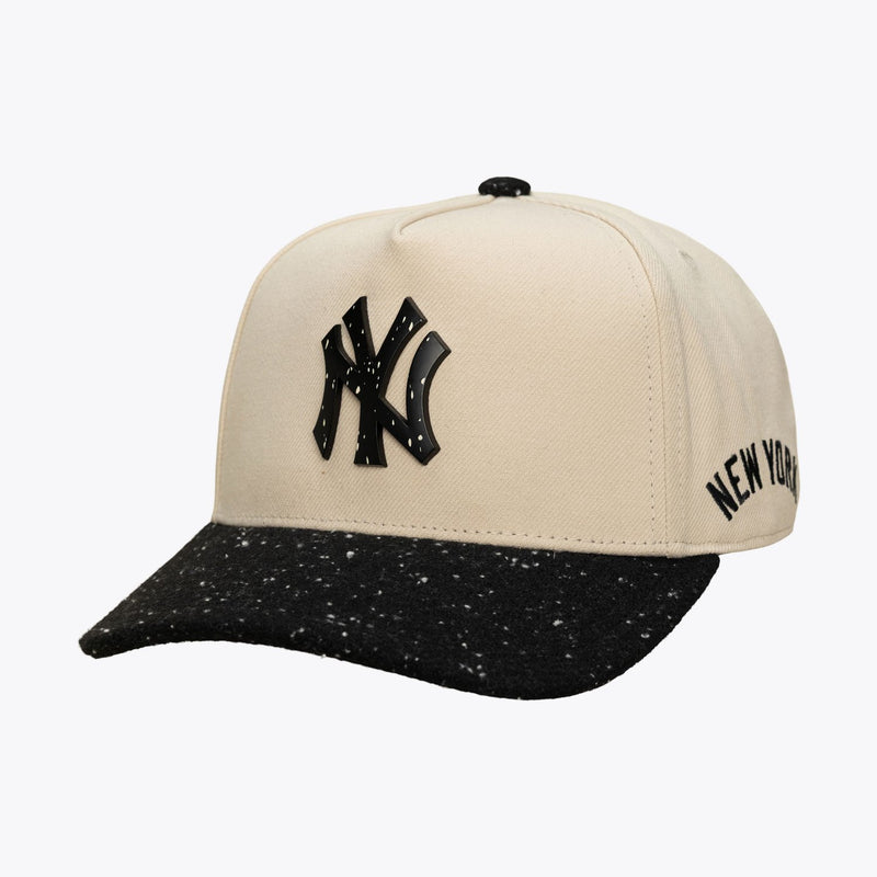 Mitchell & Ness New York Yankees Cookies & Cream Pro Pinch Snapback Hat