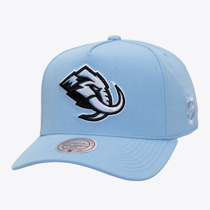Mitchell & Ness Utah Mammoth Light Blue Legendary Away Pro Pinch Snapback Hat