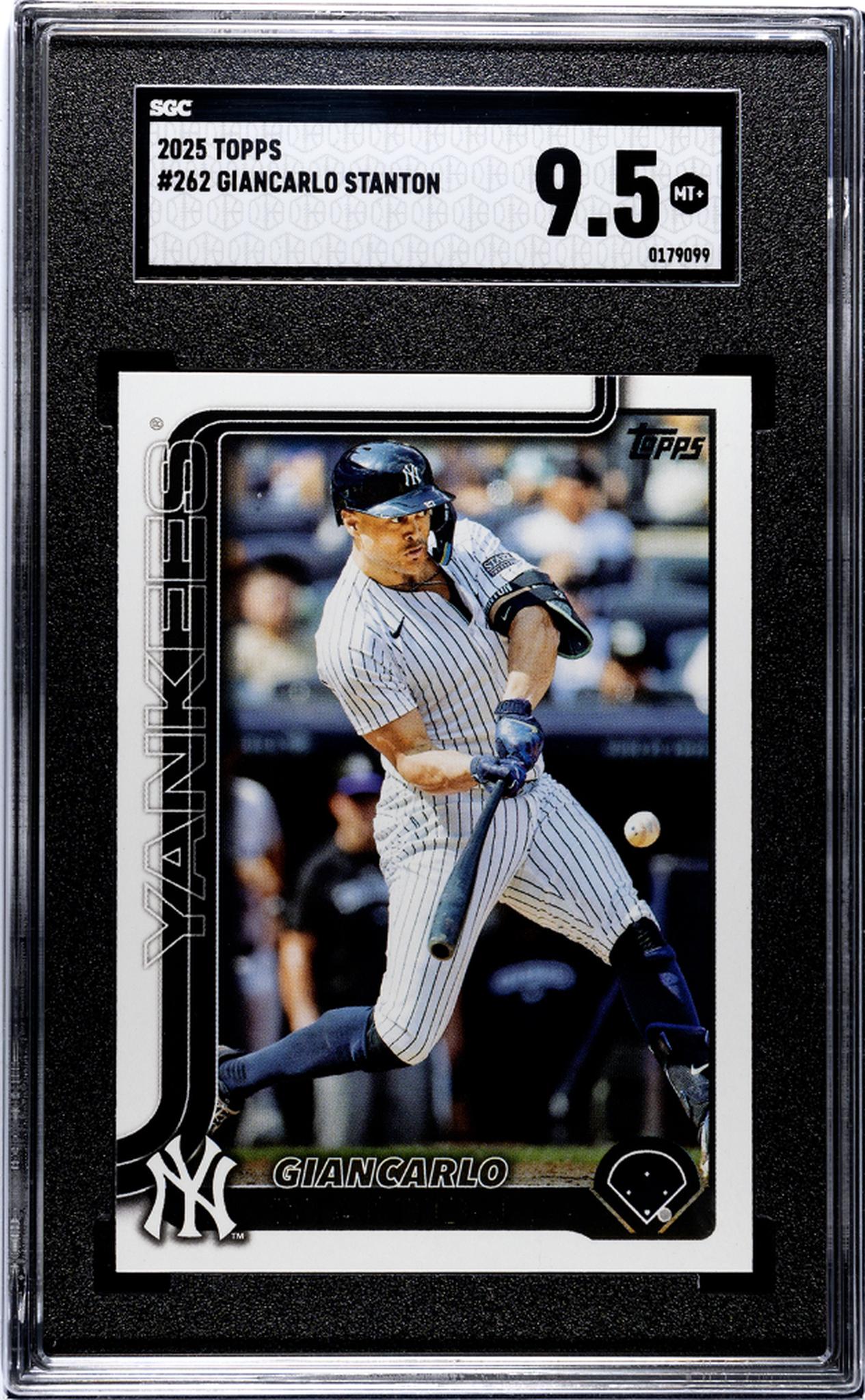 2025 Topps Giancarlo Stanton #262 SGC 9.5
