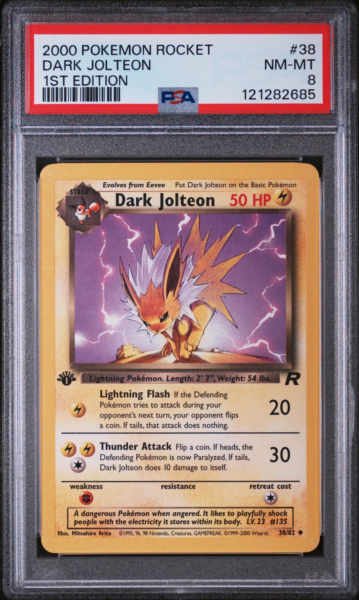 2000 Pokémon Team Rocket Dark Jolteon #38/82 1st Edition PSA 8