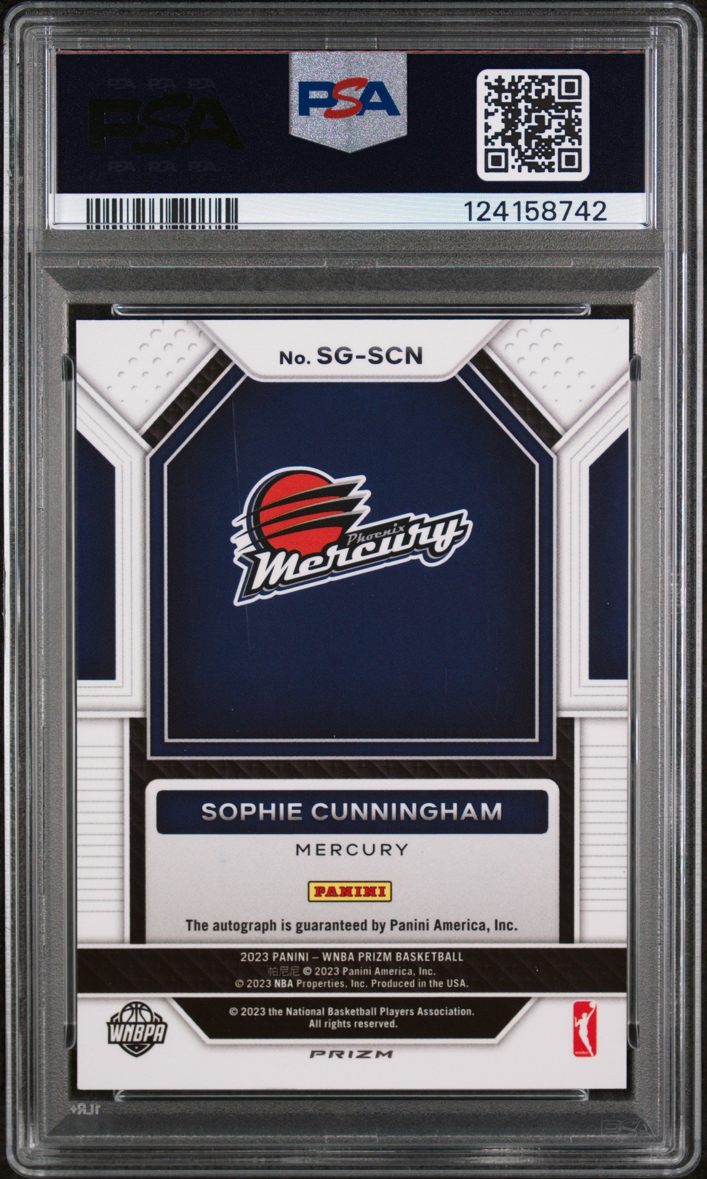 2023 Panini Prizm WNBA Signatures Green Sophie Cunningham #SGSCN PSA 8