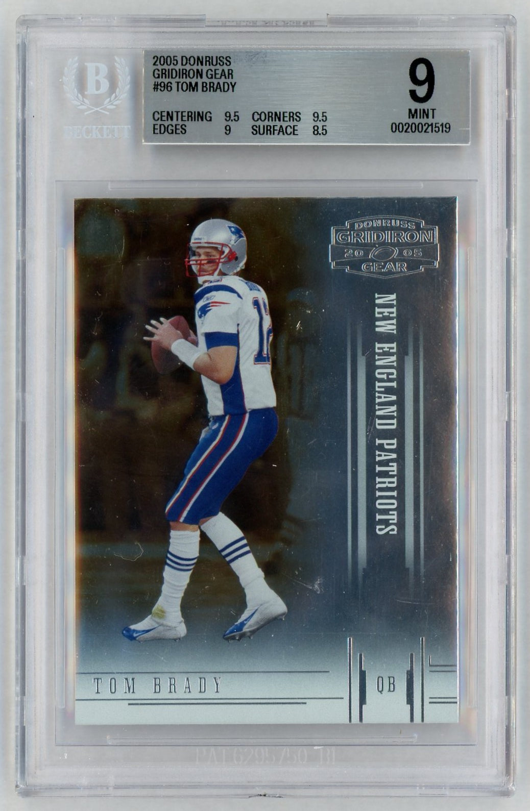 2005 Donruss #96 Tom Brady Gridiron Gear BGS 9