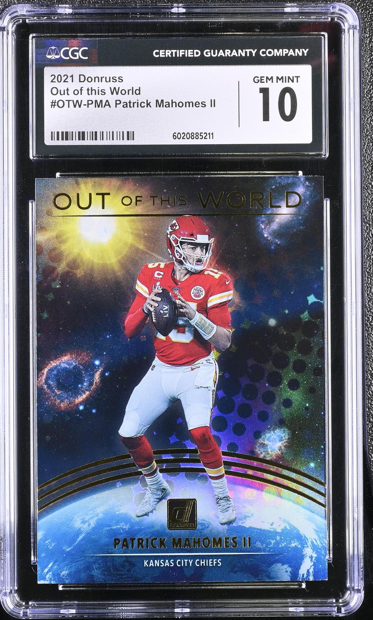 2021 Donruss #OTW-PMA Patrick Mahomes II Out of this World CGC 10