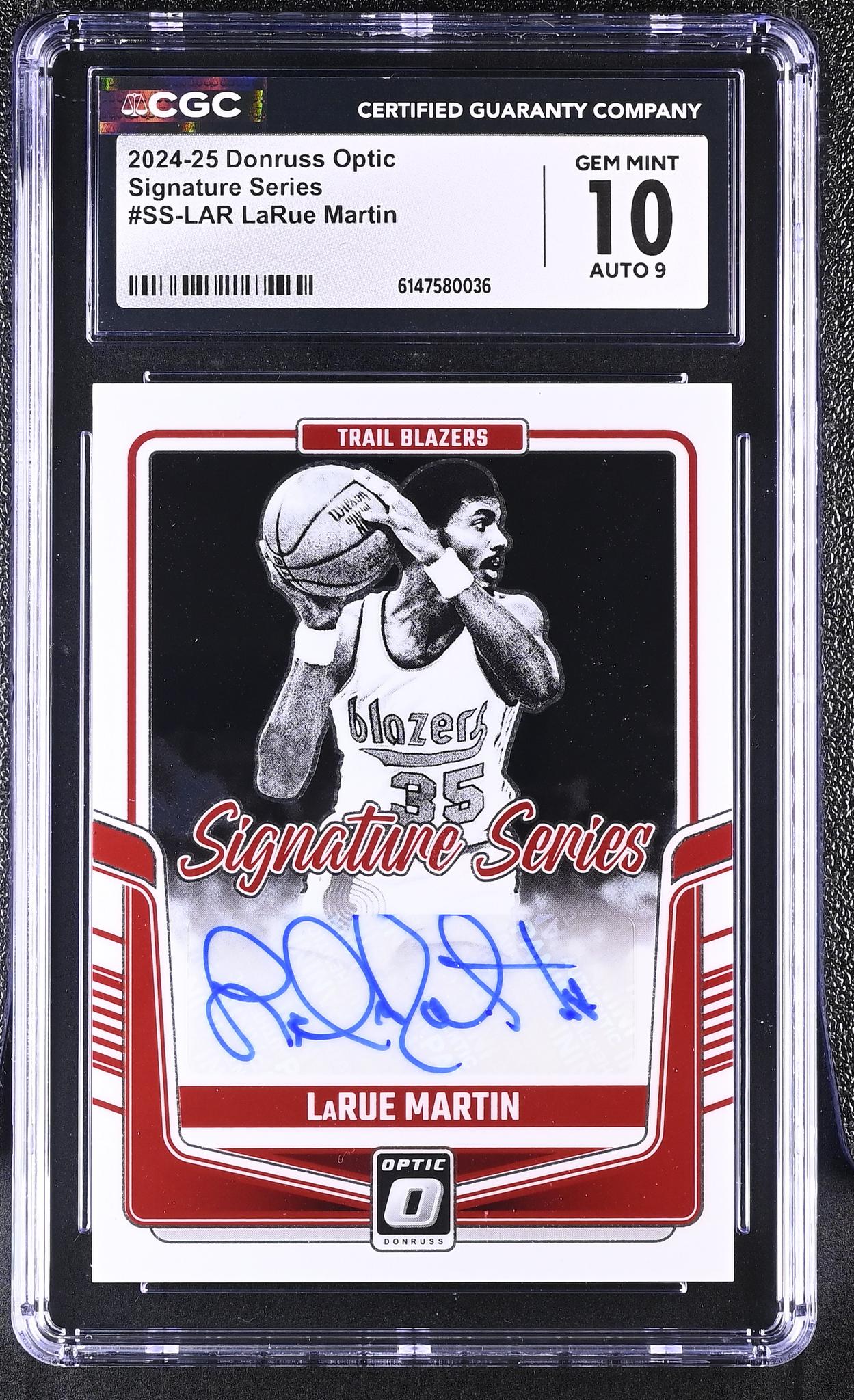 2024 Donruss Optic #SS-LAR LaRue Martin Signature Series CGC 10