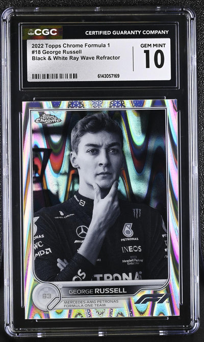 2022 Topps Chrome Formula 1 George Russell #18 Black & White Ray Wave Refractor CGC 10