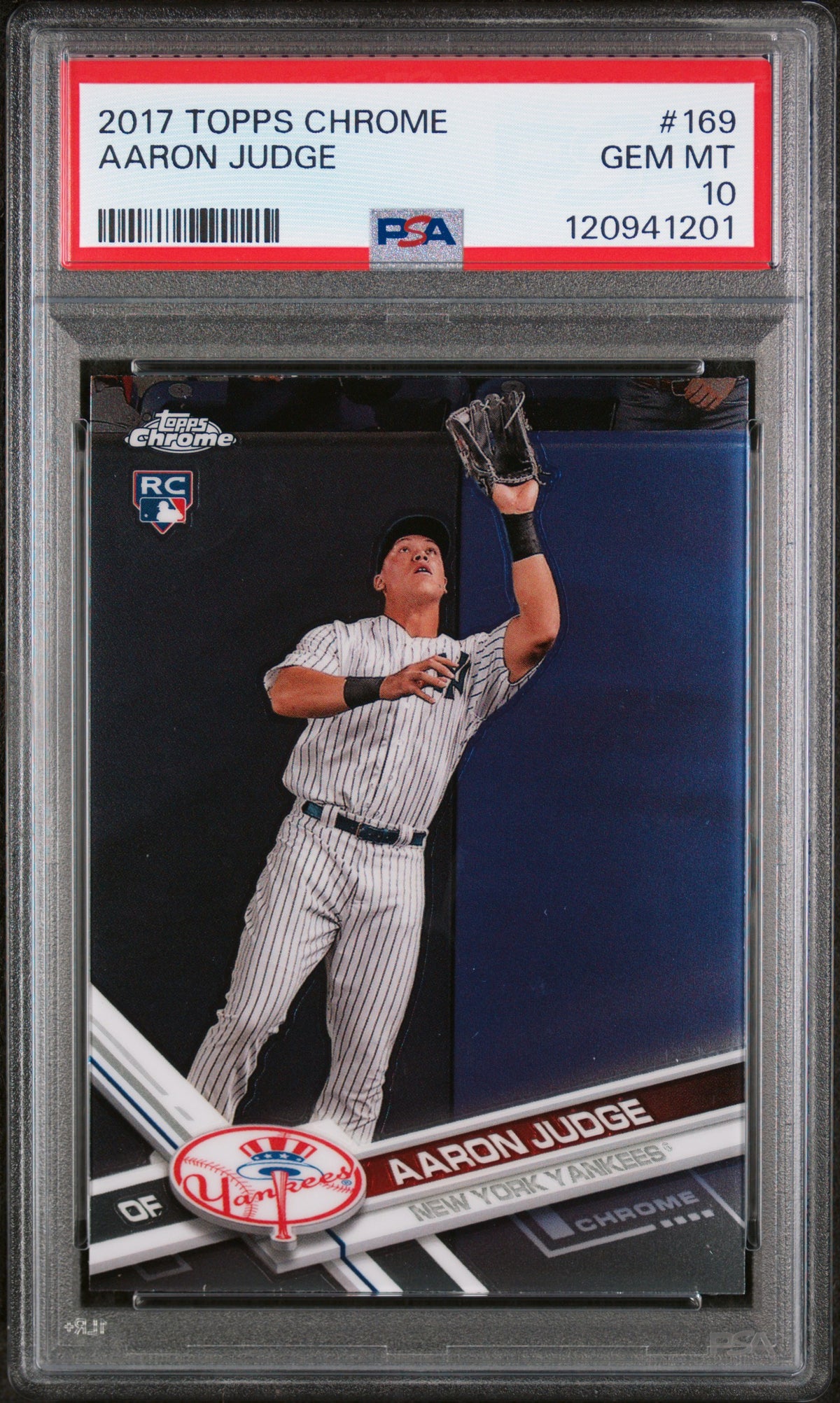 2017 Topps Chrome Catching Aaron Judge #169 PSA 10