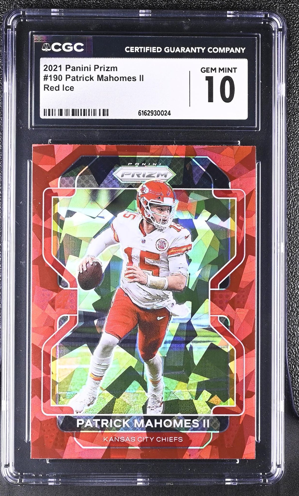 2021 Prizm #190 Patrick Mahomes II Red Ice CGC 10