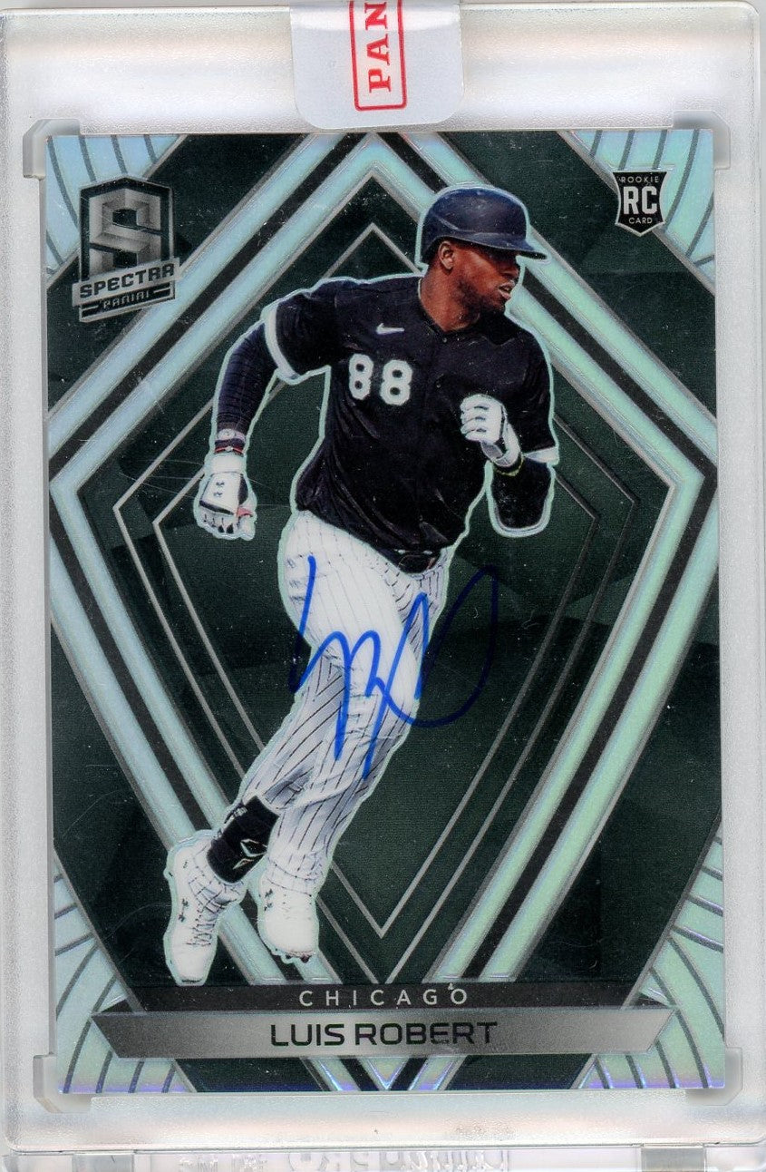 2020 Panini Spectra Luis Robert #38 RC Auto