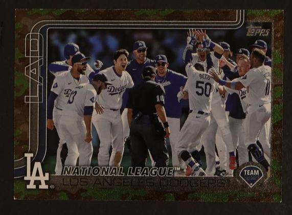 2025 Topps Series One Los Angeles Dodgers Camo /25 #302 SP
