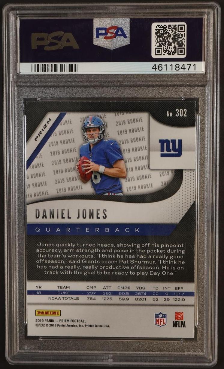 2019 Panini Prizm Red White and Blue Prizm Daniel Jones #302 PSA 10