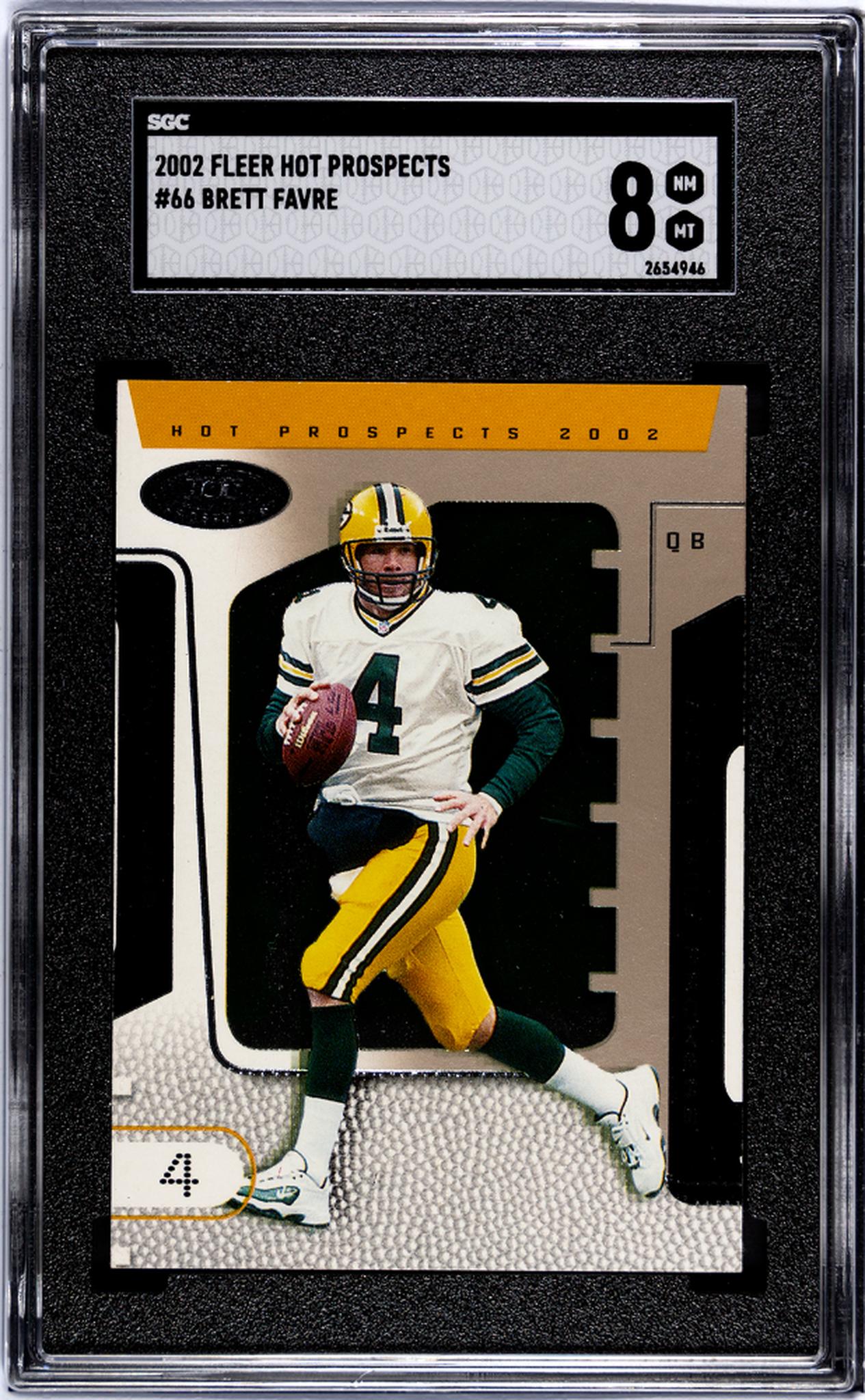 2002 Fleer Hot Prospects Brett Favre #66 SGC 8