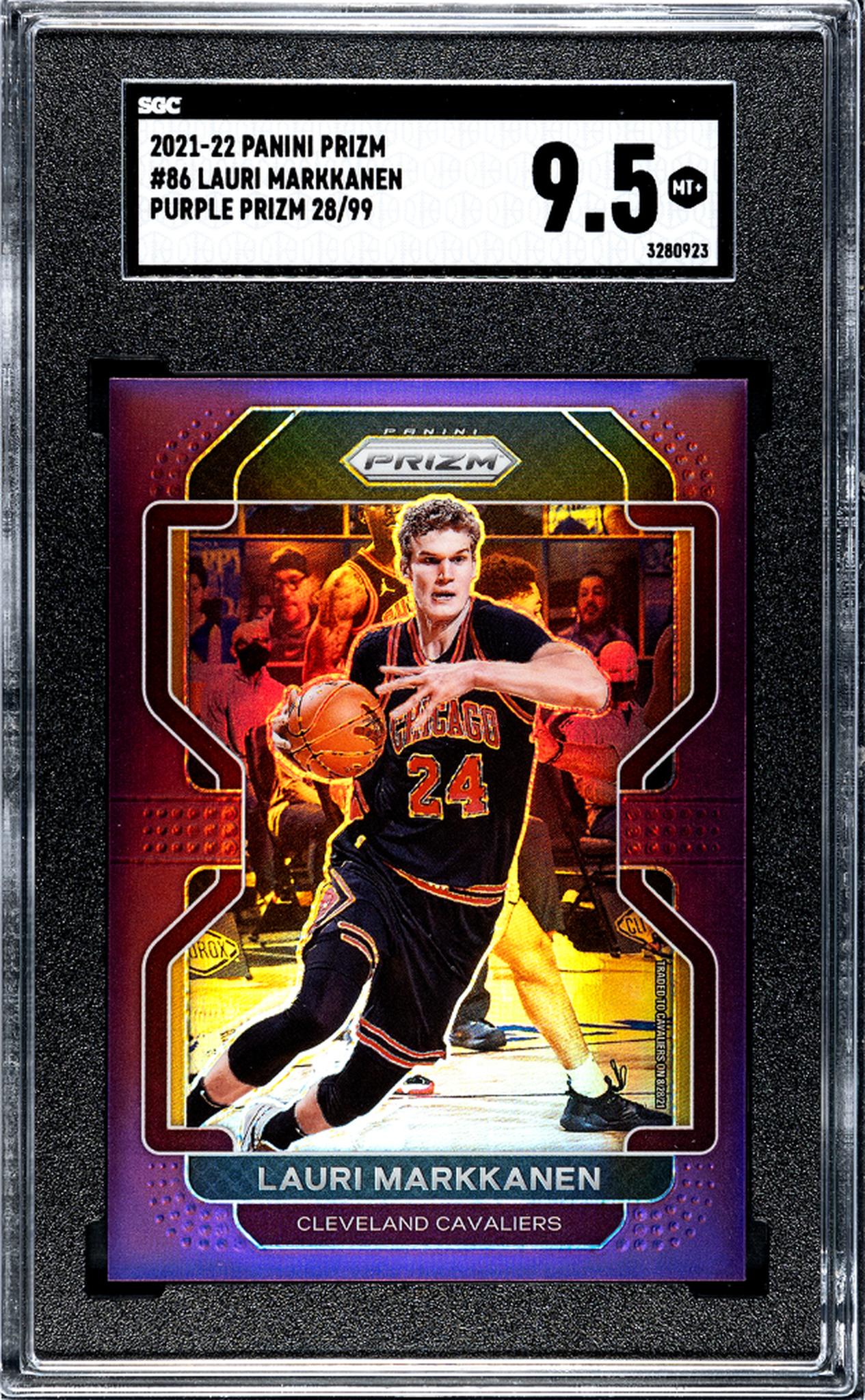 2021-22 Panini Prizm #86 Lauri Markkanen Purple Prizm 28/99 SGC 9.5