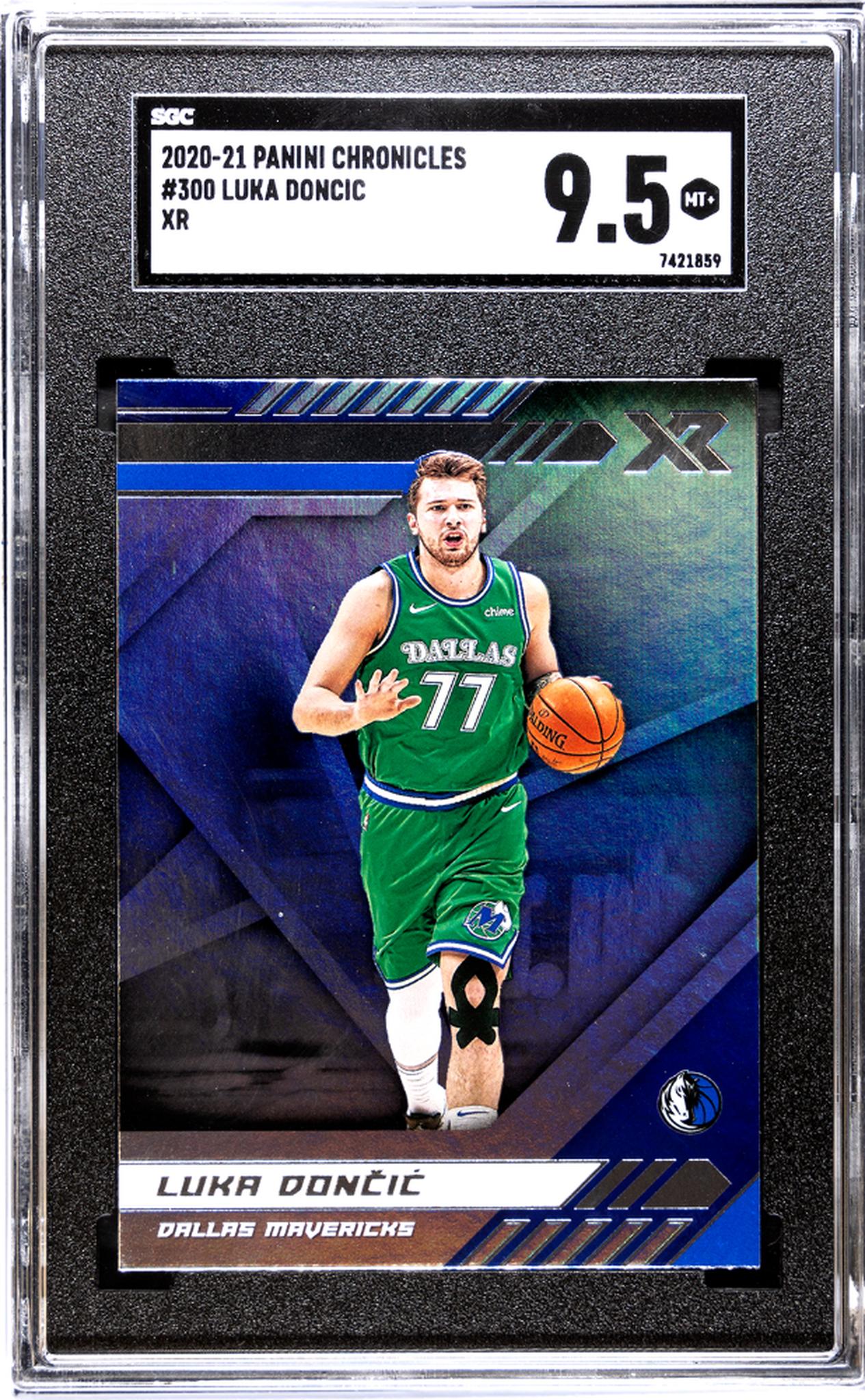 2020-21 Panini Chronicles #300 Luka Doncic Xr SGC 9.5