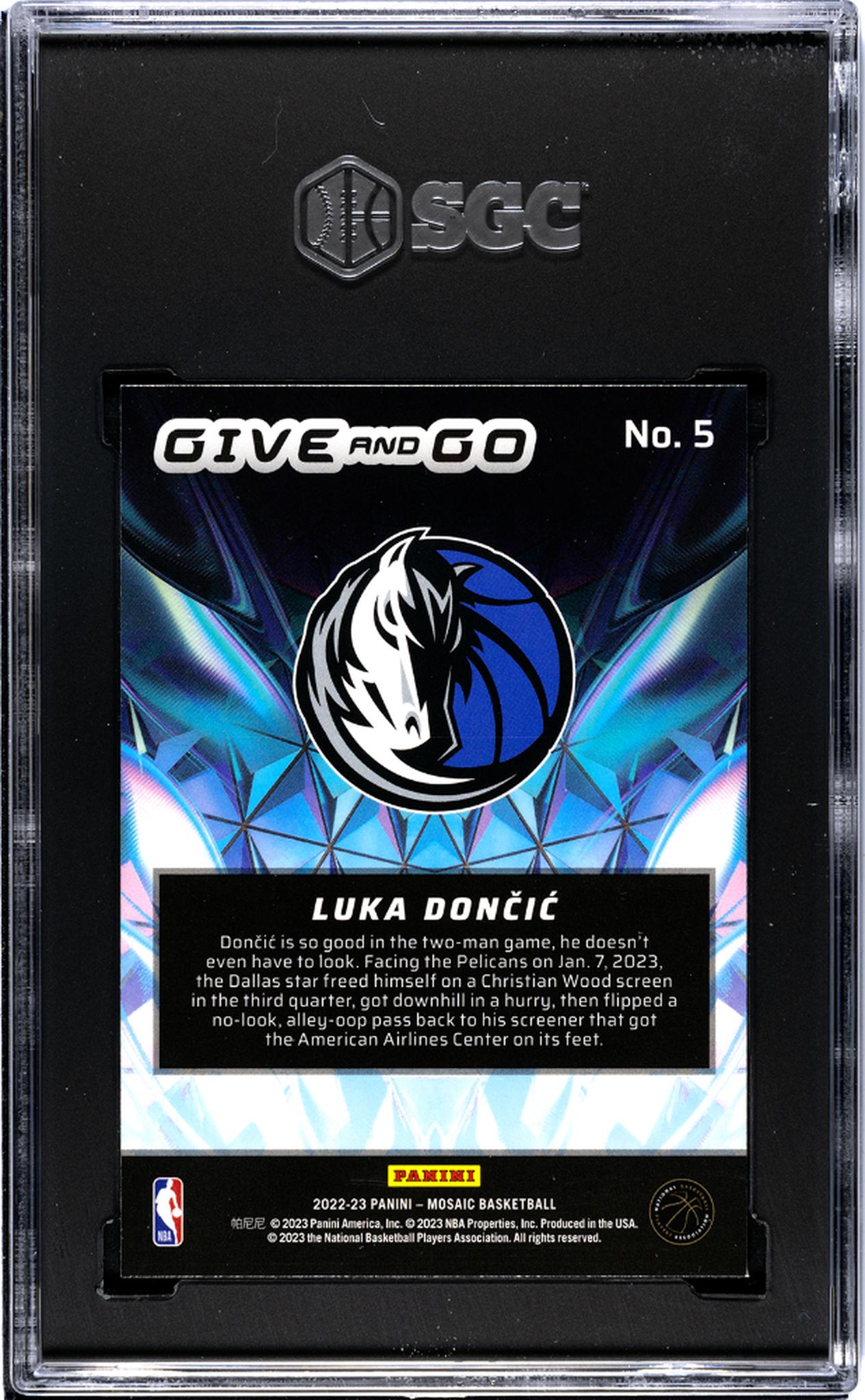 2022-23 Panini Mosaic #5 Luka Doncic Give & Go SGC 9.5