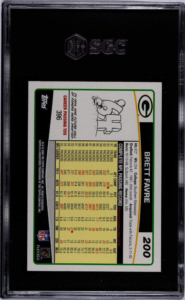 2006 Topps Brett Favre #200 SGC 7