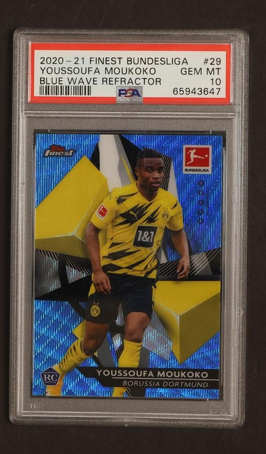 2020 Topps Finest Bundesliga Blue Wave Refractor Youssoufa Moukoko #29 /150 PSA 10