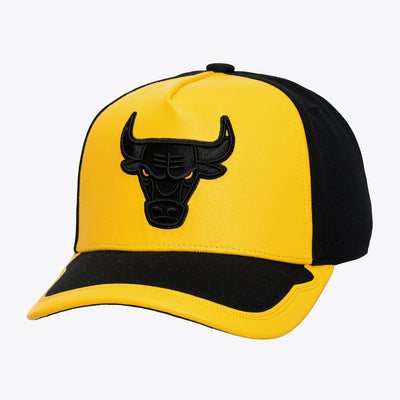 Mitchell & Ness Chicago Bulls Yellow/Black Day One Pro Pinch Snapback Hat