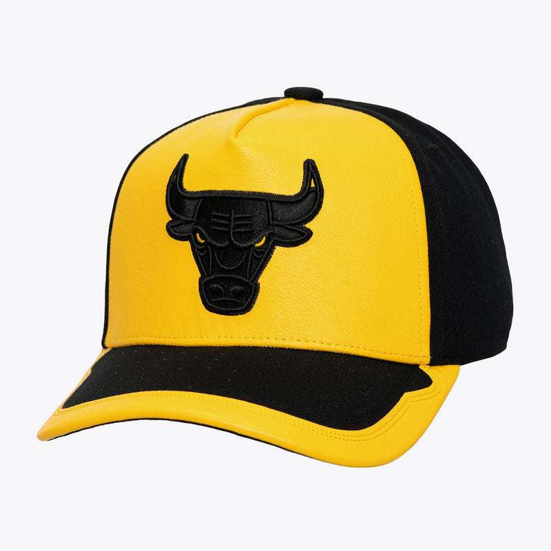 Mitchell & Ness Chicago Bulls Yellow/Black Day One Pro Pinch Snapback Hat