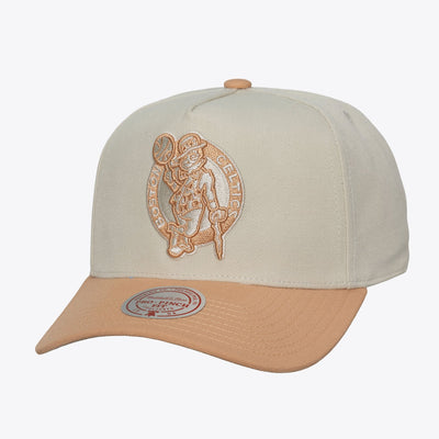 Mitchell & Ness Boston Celtics Cream Chalk Dust Pro Pinch Snapback Hat