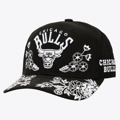 Mitchell & Ness Chicago Bulls Black Morning Haze Pro Crown Snapback Hat