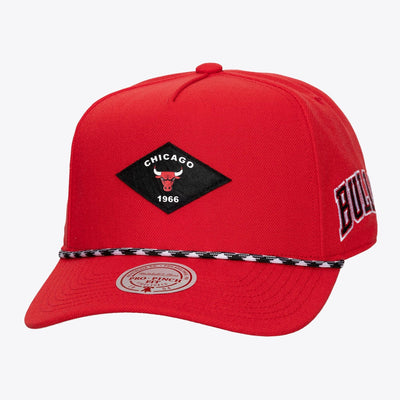 Mitchell & Ness Chicago Bulls Red Fine Print Pro Pinch Snapback Hat