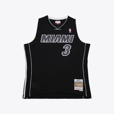 Mitchell & Ness Dwyane Wade Miami Heat 2011-12 Black Swingman Jersey
