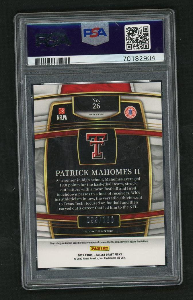 2022 Panini Select 26 Patrick Mahomes II Black/Gold Squares Prizm Black/Gold PSA 8 NM-MT Texas Tech