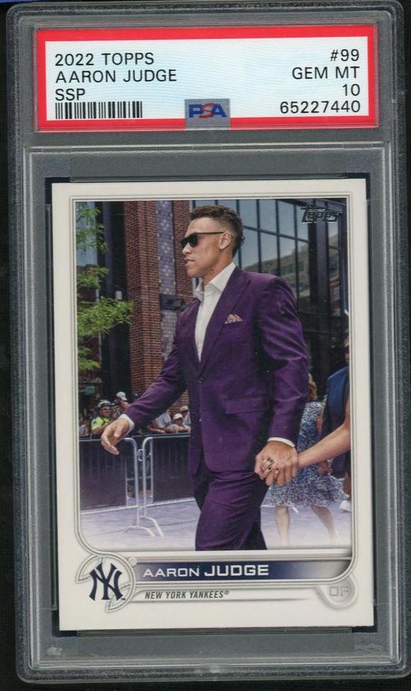 2022 Topps SSP Aaron Judge #99 PSA 10