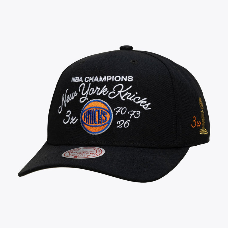 New York Knicks Mitchell & Ness Three-Time NBA Champions Script Pro Crown Snapback Hat - Black
