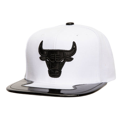 Chicago Bulls Mitchell & Ness Day 11 Snapback Hat - White