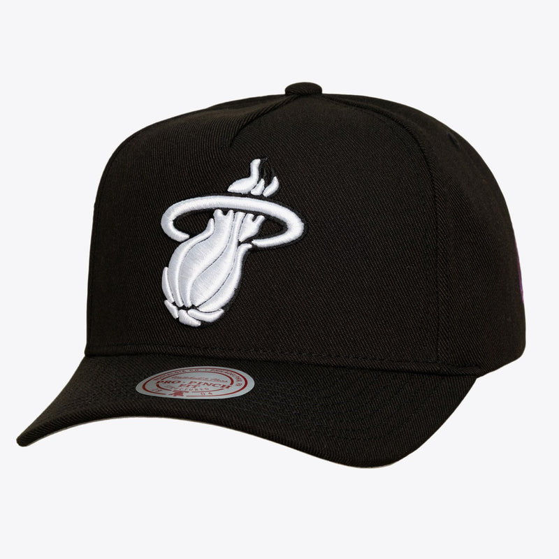 Mitchell & Ness Miami Heat Black 404 Club Neon Pro Pinch Snapback Hat