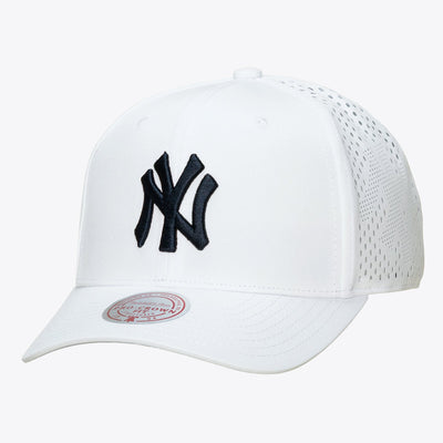 Mitchell & Ness New York Yankees White Perfect Logo Pro Crown Snapback Hat