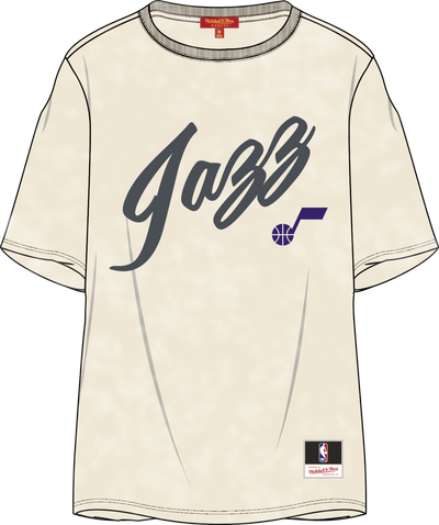 Mitchell & Ness Women's Chicago Bulls White Boyfriend T-Shirt