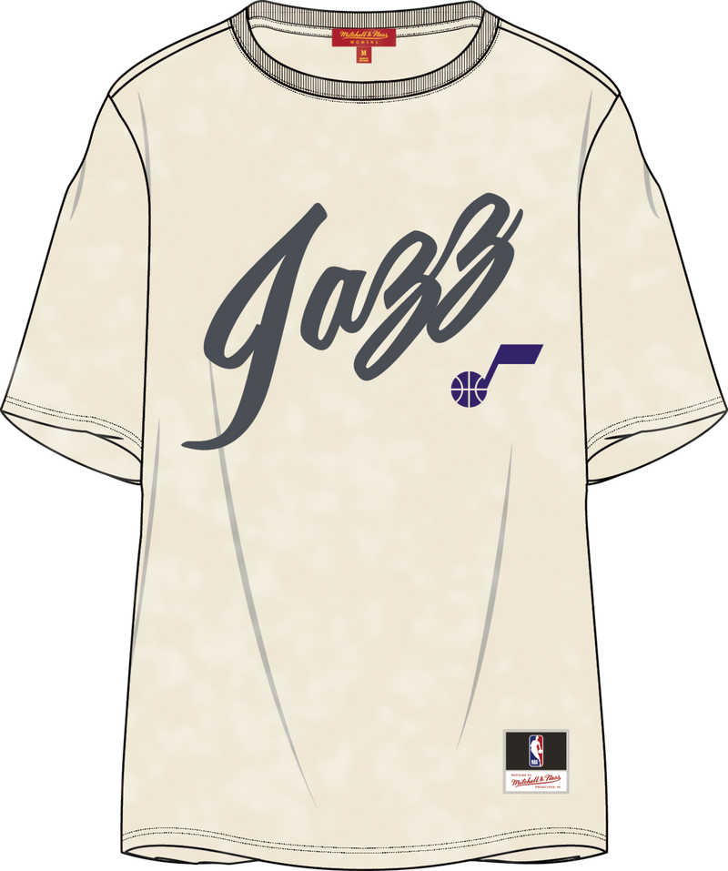 Mitchell & Ness Women's Chicago Bulls White Boyfriend T-Shirt