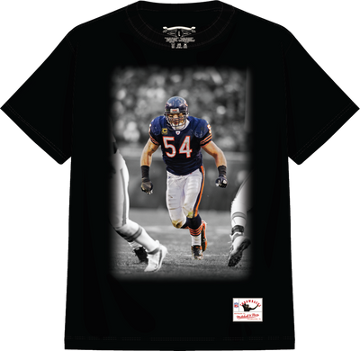 Mitchell & Ness Brian Urlacher Chicago Bears Black Moments T-Shirt