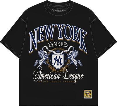 Mitchell & Ness New York Yankees Black Crest Classic T-Shirt
