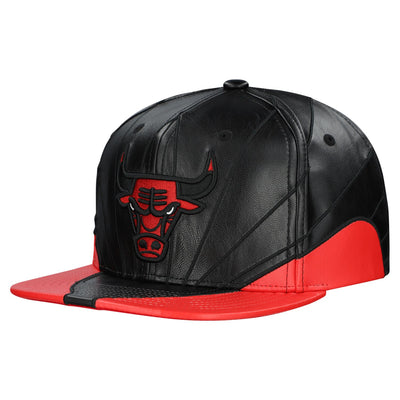 Chicago Bulls Mitchell & Ness Day 12 Two-Tone Faux Leather Snapback Hat - Black/Red