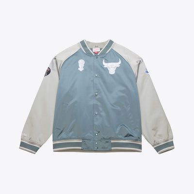 Mitchell & Ness Chicago Bulls Gray/Silver Thunderstorm Lightweight Satin Full-Snap Jacket
