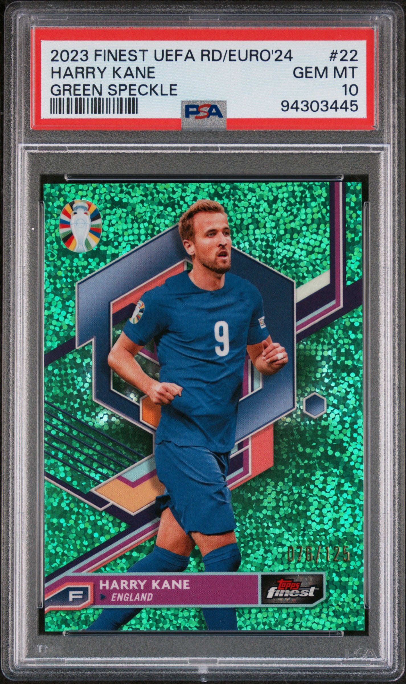 2023 Topps Finest Road To UEFA Euro 2024 Green Speckle Harry Kane /99 PSA 10