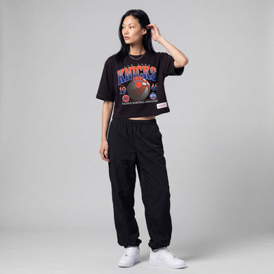 New York Knicks Mitchell & Ness Women's Street Graphic Boxy Crop T-Shirt - Black